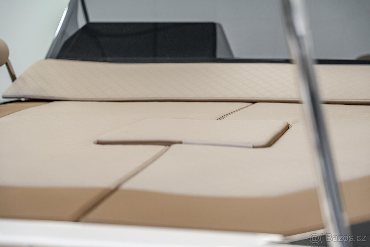 Trident 640 SUNDECK - 16