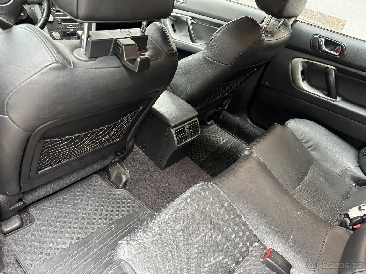 Subaru Legacy 3.0 H6 SI Drive - 16