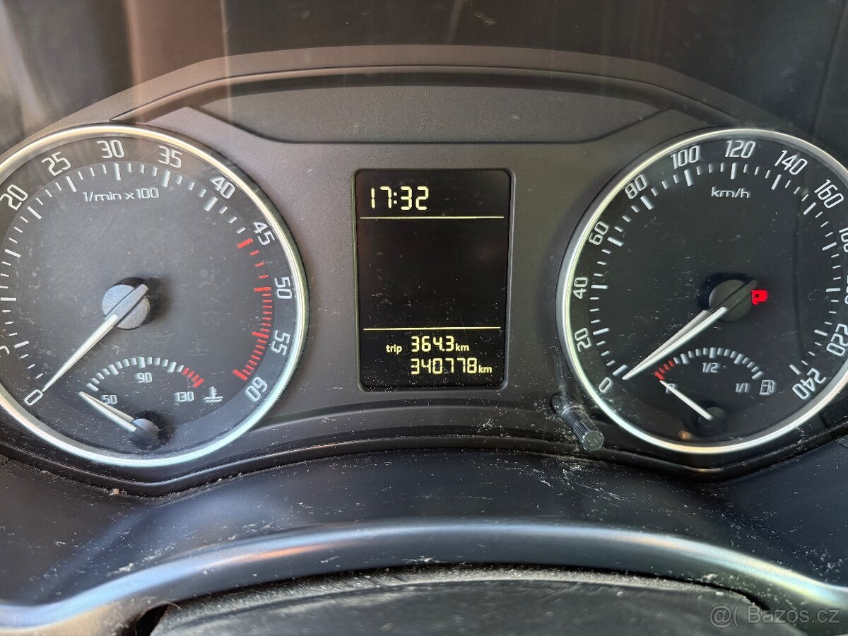 Škoda Octavia 1,6 TDi 77 kw - 16