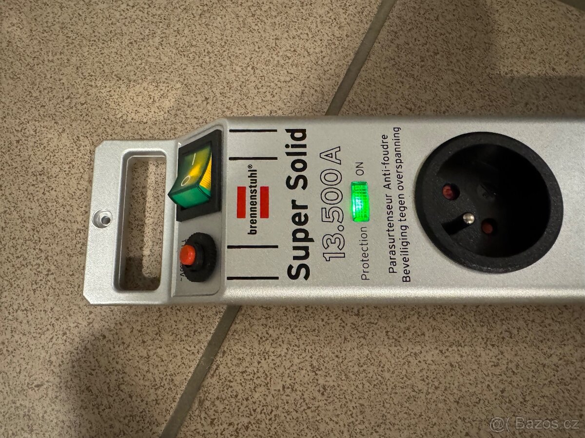 BRENNENSTUHL Super Solid – 8 zásuvek, 2,5 m TOP STAV - 16