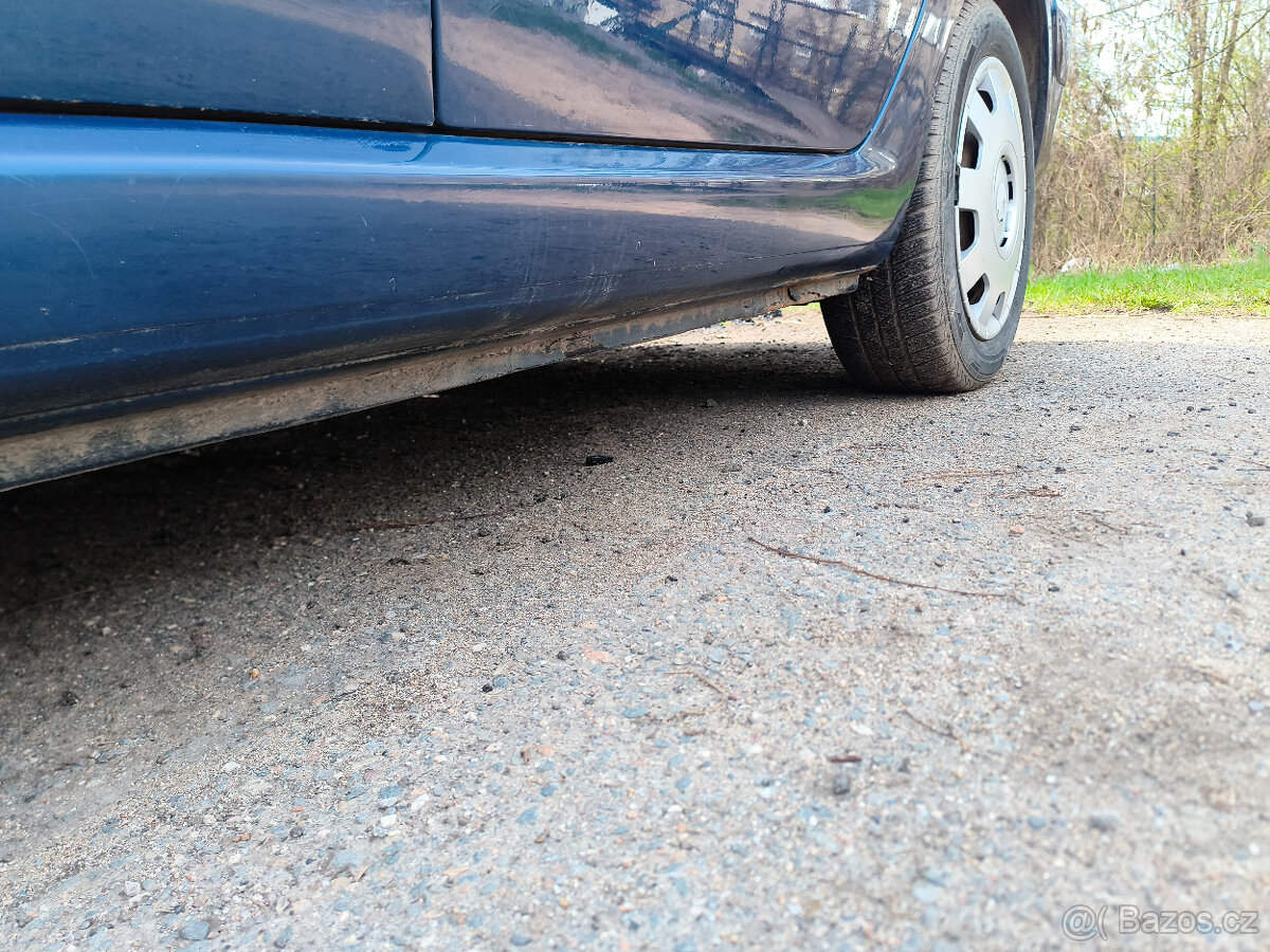 Pegeot 307 SW 2.0L kombi - 16