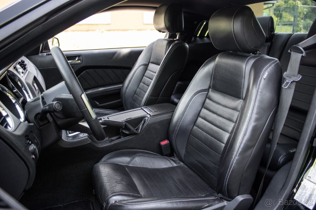 Ford Mustang V6 231kW RWD 2014 - 16