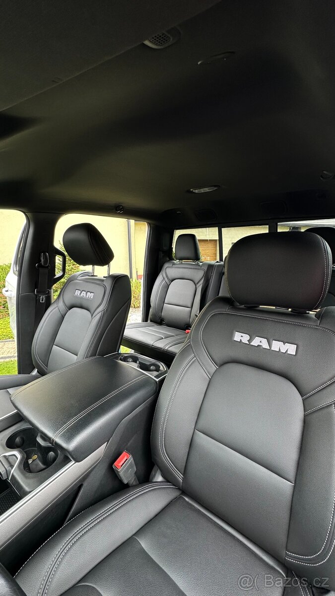 RAM 1500 5.7 HEMI NIGHT PAKIET LED ALPINE - 16