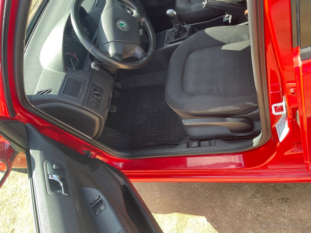 Škoda Fabia 1.2htp 47kw 2006 elegance - 16