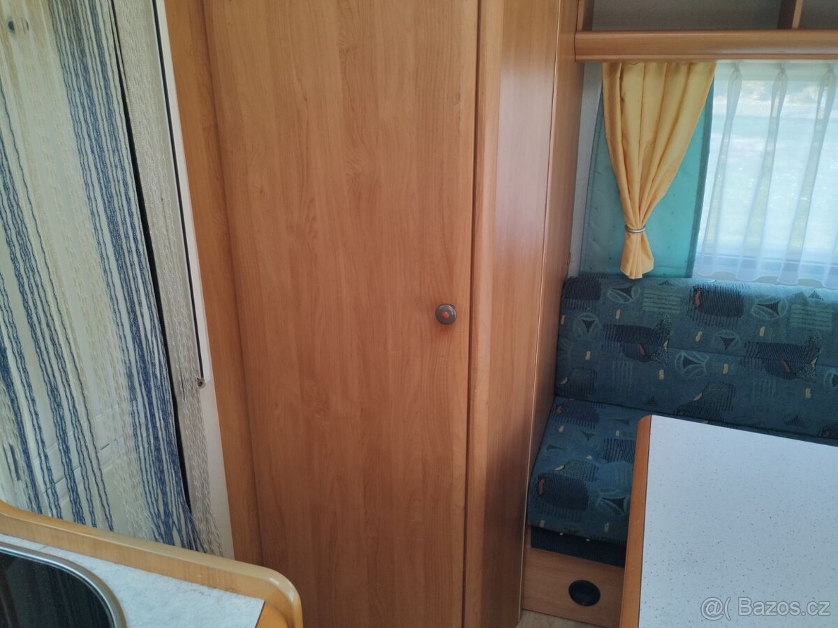 HOBBY 400SF č.740 pro 4. 1150 kg. Bojler. 100km/h. Rok 2002 - 16