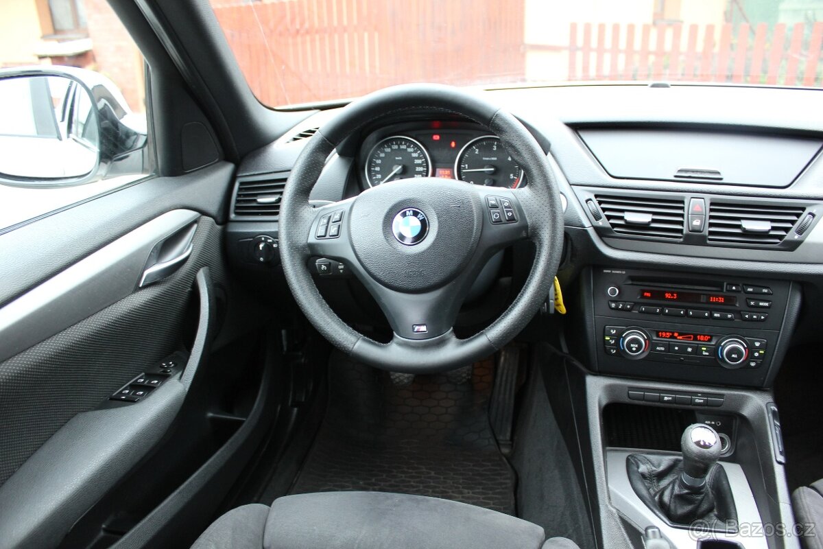 BMW X1 18D, sDrive, M-paket, manuál - 16