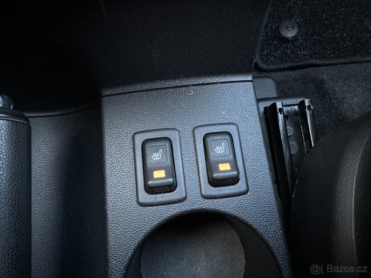 Mazda 5 2.0 110kW 2012 119473km 7míst - 16