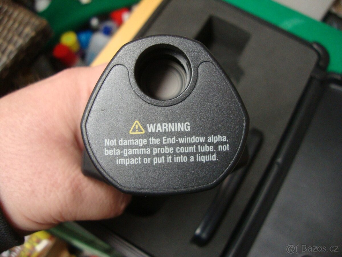 VOLTCRAFT RM-400 GEIGERŮV ČÍTAČ PRO KONTROLU RADIOAKTIVITY - 16