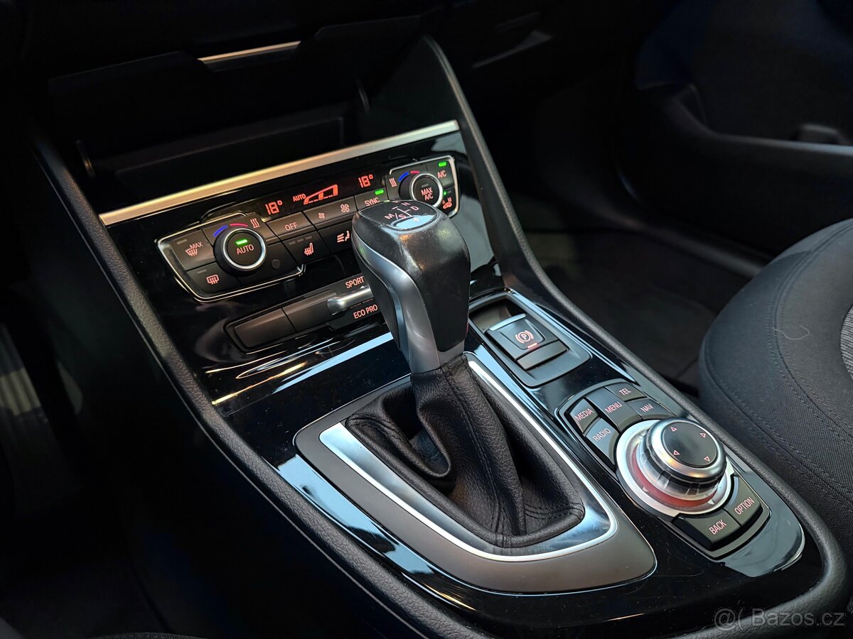 BMW 218d Active Tourer / 110 kw / automat - 16