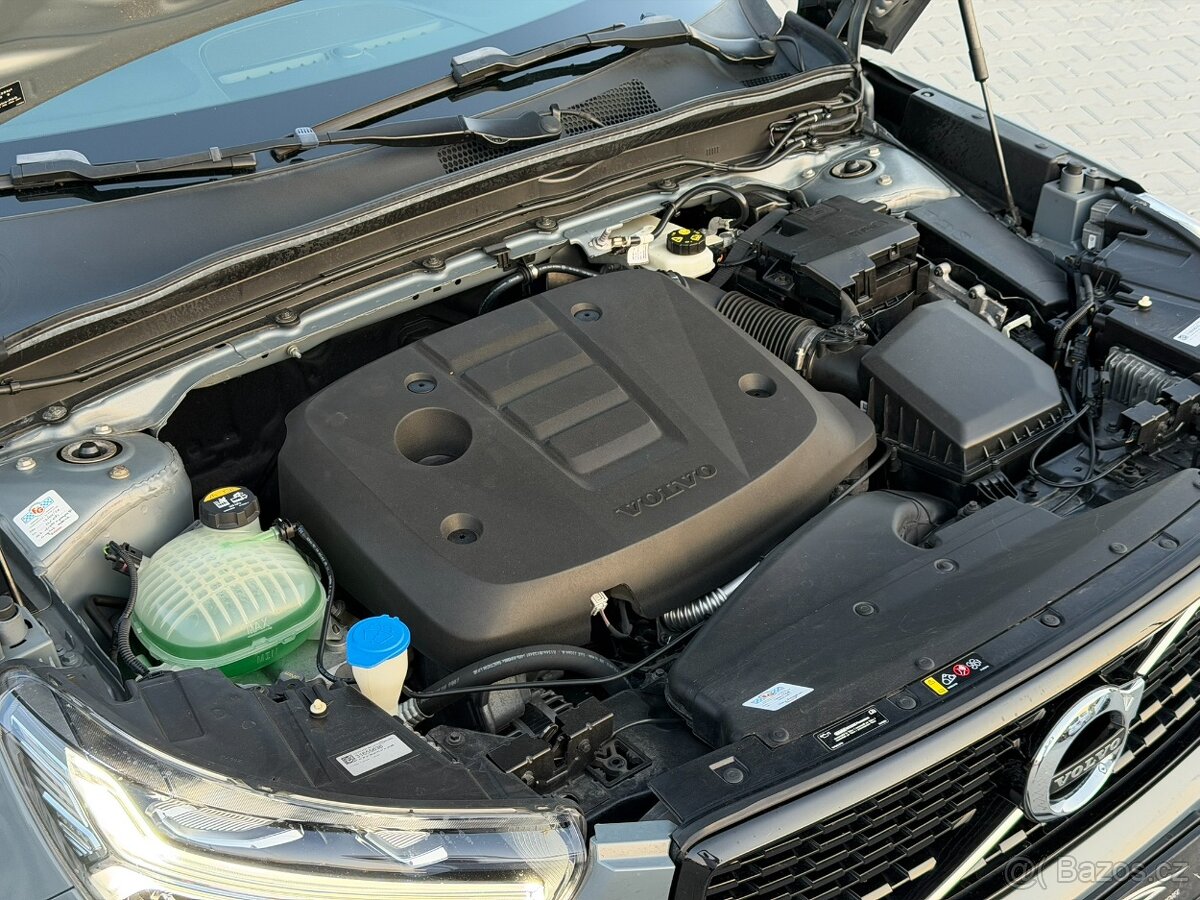 Volvo XC40 D3 R-Design AWD A/T - 16