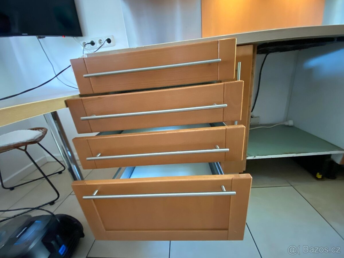 Kuchyňská linka značky Nolte se spotřebiči - 16