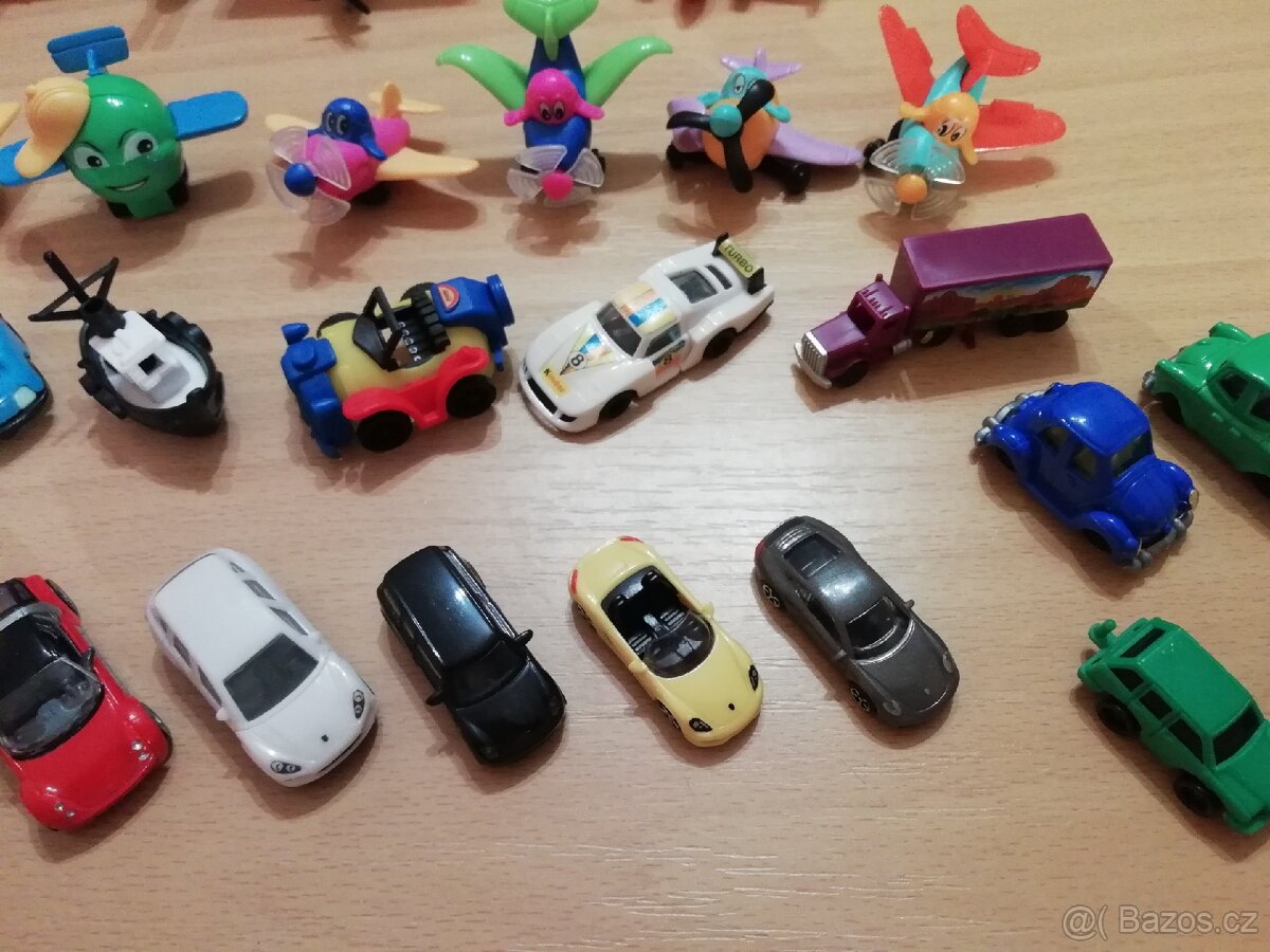 350 kusů kinder technika - 16