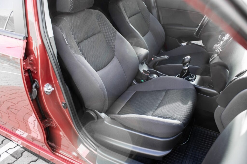 Hyundai i30 CW 80kW (2011) - 16