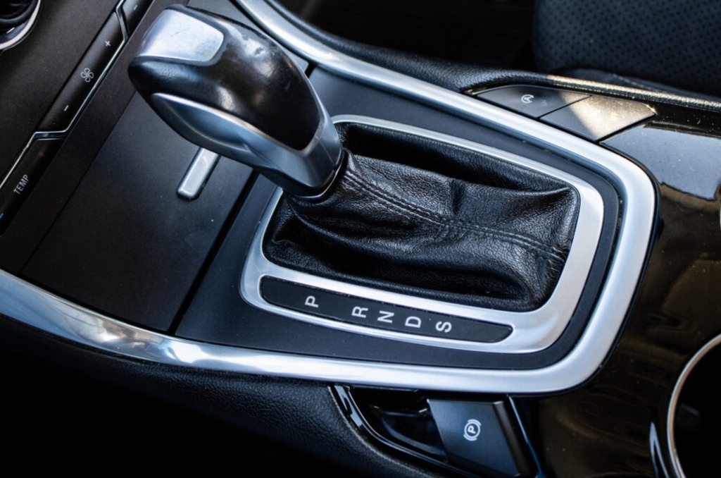 Ford Edge 2.0 TDCI Bi-Turbo 154,5kW (2016) - 16