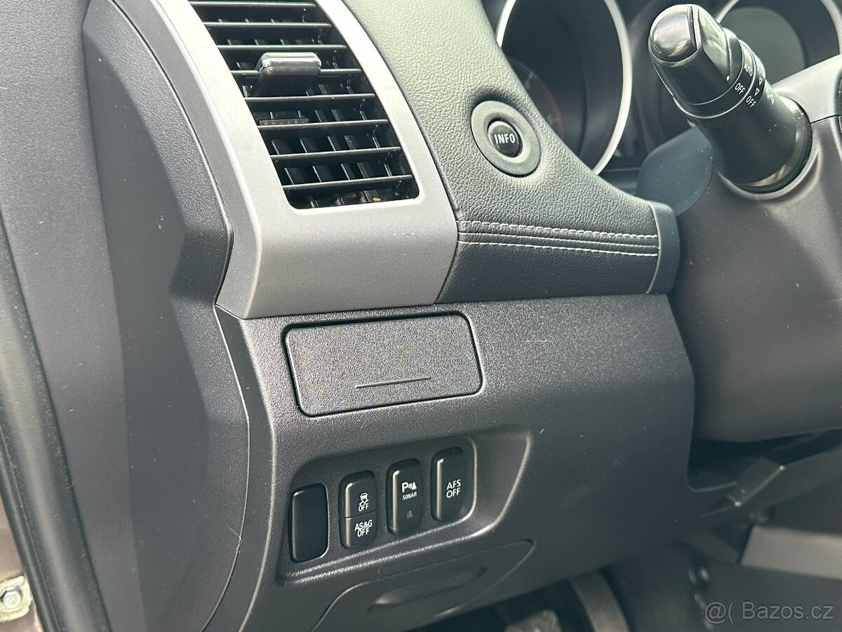 Mitsubishi Outlander 2.2DI-D 177PS X-Tra - 16