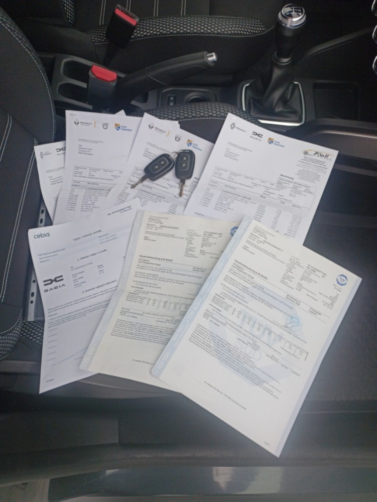 Dacia Duster 1.6i SE Prestige Navi Digi Klima Kamera 70500km - 16