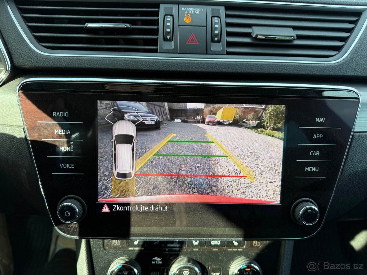 Škoda superb III 2.0TDI 110kw FULLLED VIRTUAL DSG ACC 2021 - 16