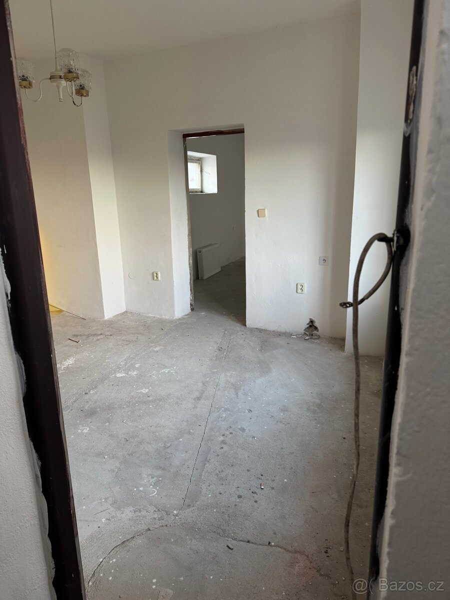 Rodinný dům–Polešovice 7+2 - 16