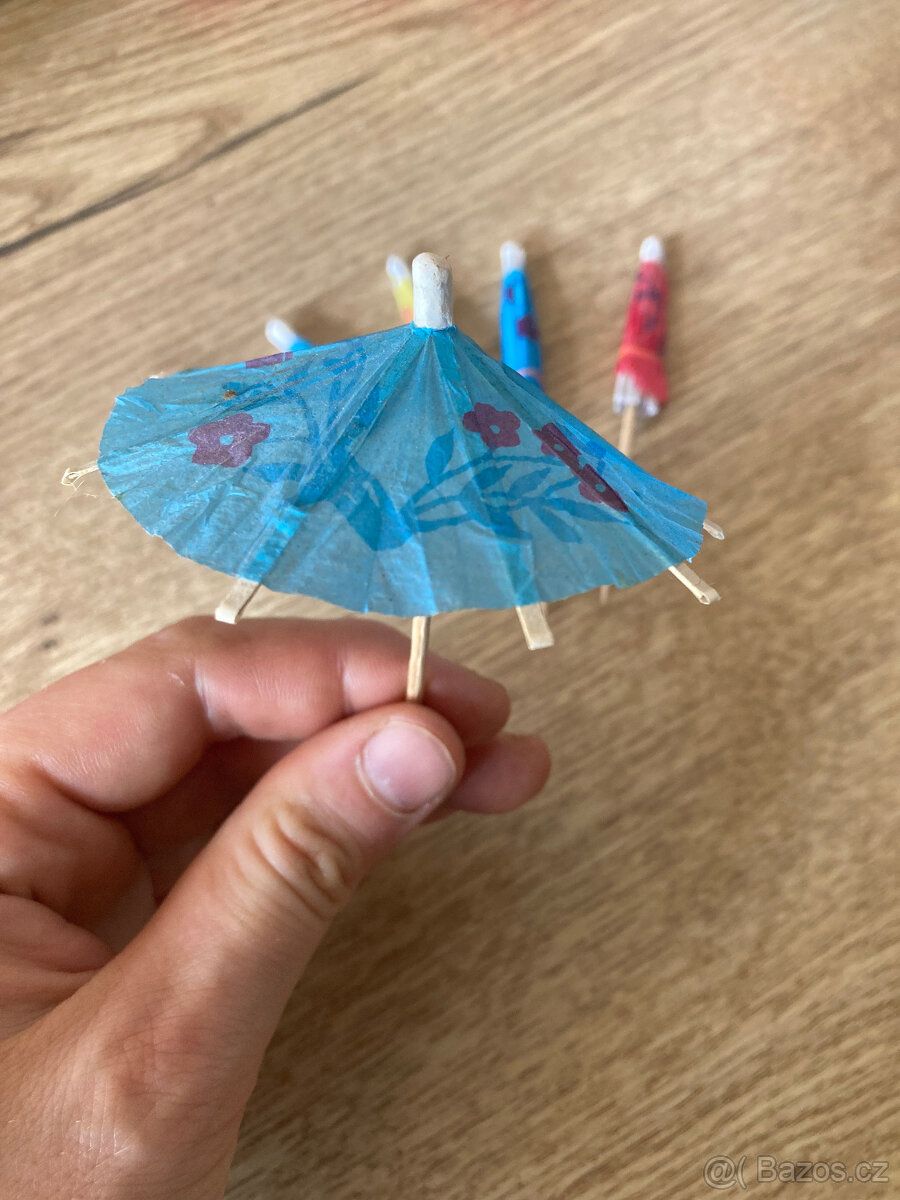 odzoby na poháry, brčka, paraplíčka,.. - 16