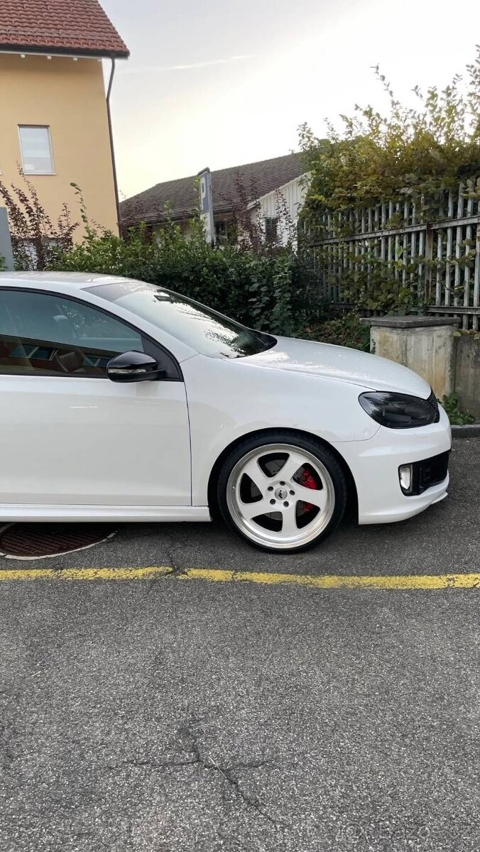 ČIERNE KRYTY spätných zrkadiel. - 16