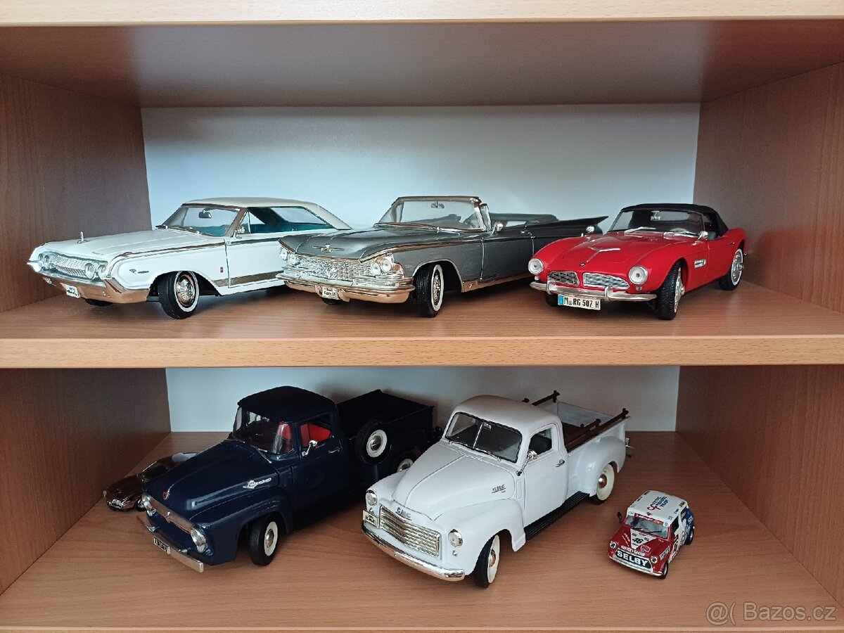 Modely Matchbox Siku Ixo SSM - 16