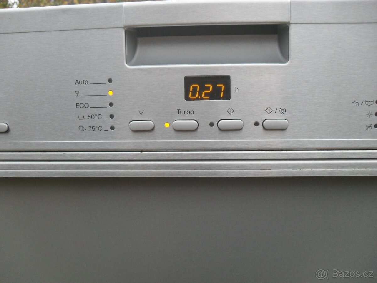 VESTAVNÁ NEREZ MYČKA MIELE, LUXUSNÍ ZNAČKA,VYROBENO V CZ - 16