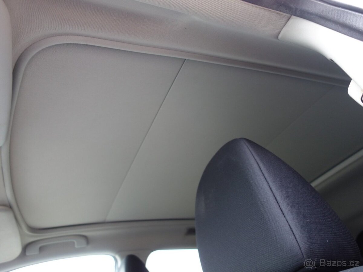 NISSAN QASHQAI 1.5dCi 81kW -VÝBAVA - 16