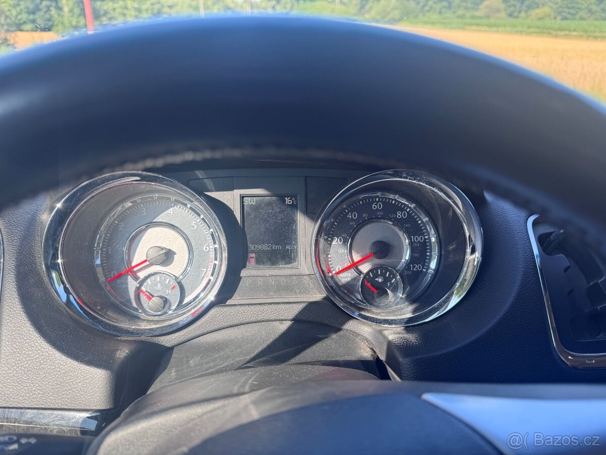 Chrysler Town Country 3,6 V6 RT El dveře DO 2011 DPH - 16