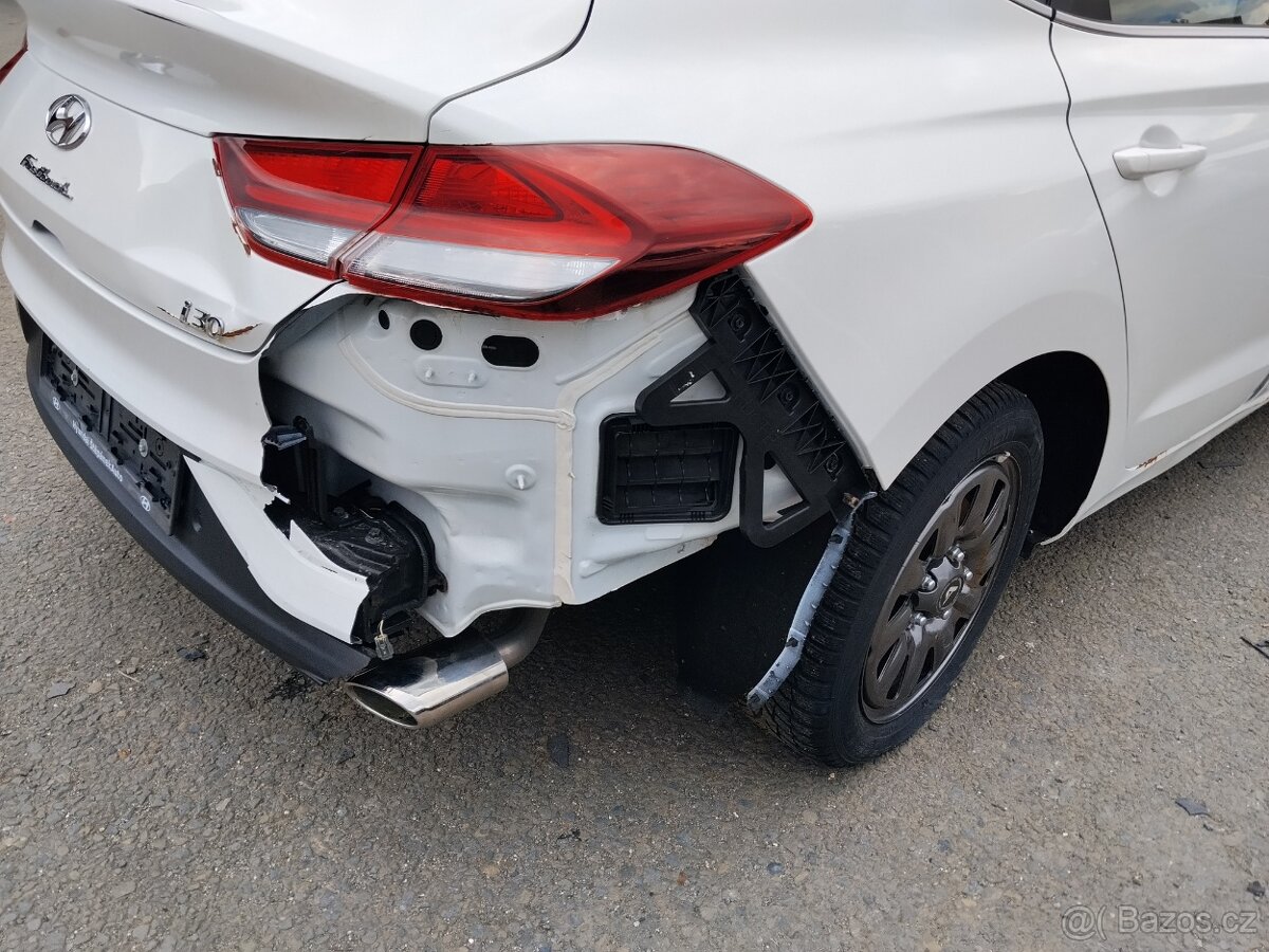 Hyundai i30 Fastback, 1.4, rv.2019/02 (cj.1692) - 16