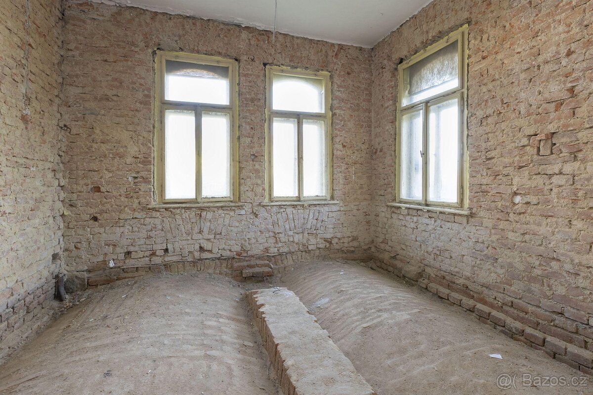 Prodej výjimečného domu v secesním stylu v okrese Chrudim - 16