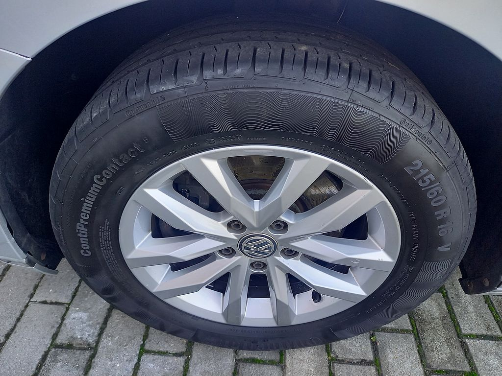 Volkswagen Passat 2.0Tdi 140kw+klima+MANUAL+ROZVODY - 16