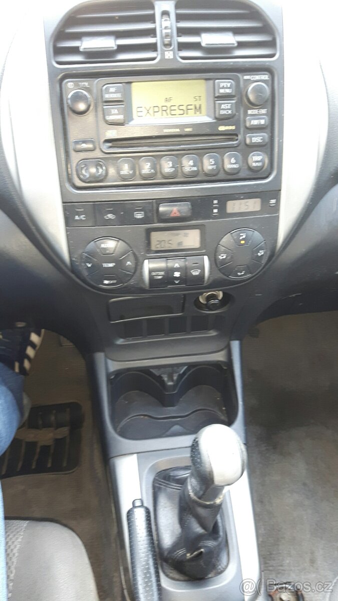 Toyota Rav 4 2.0 D-4D ,4x4, r.v. 2005 - 16