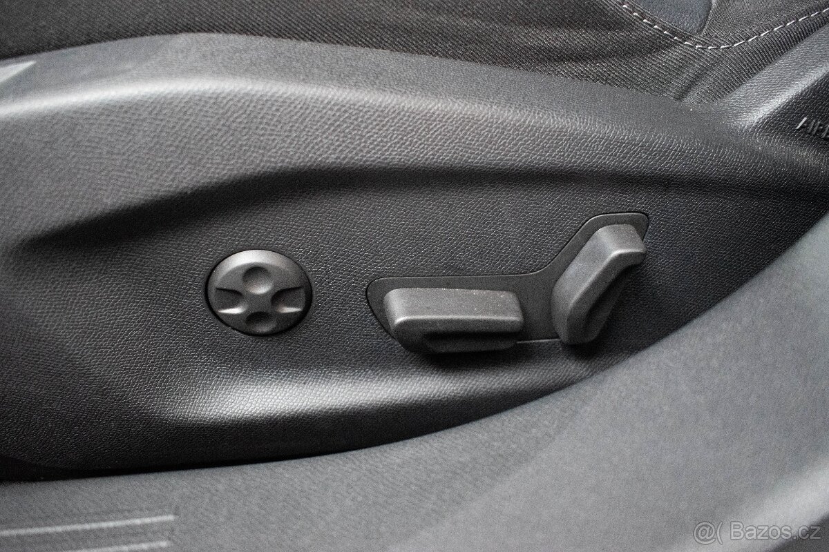 Opel Astra, 1.2 TURBO ULTIMATE ZÁRUKA ČR 1 - 16