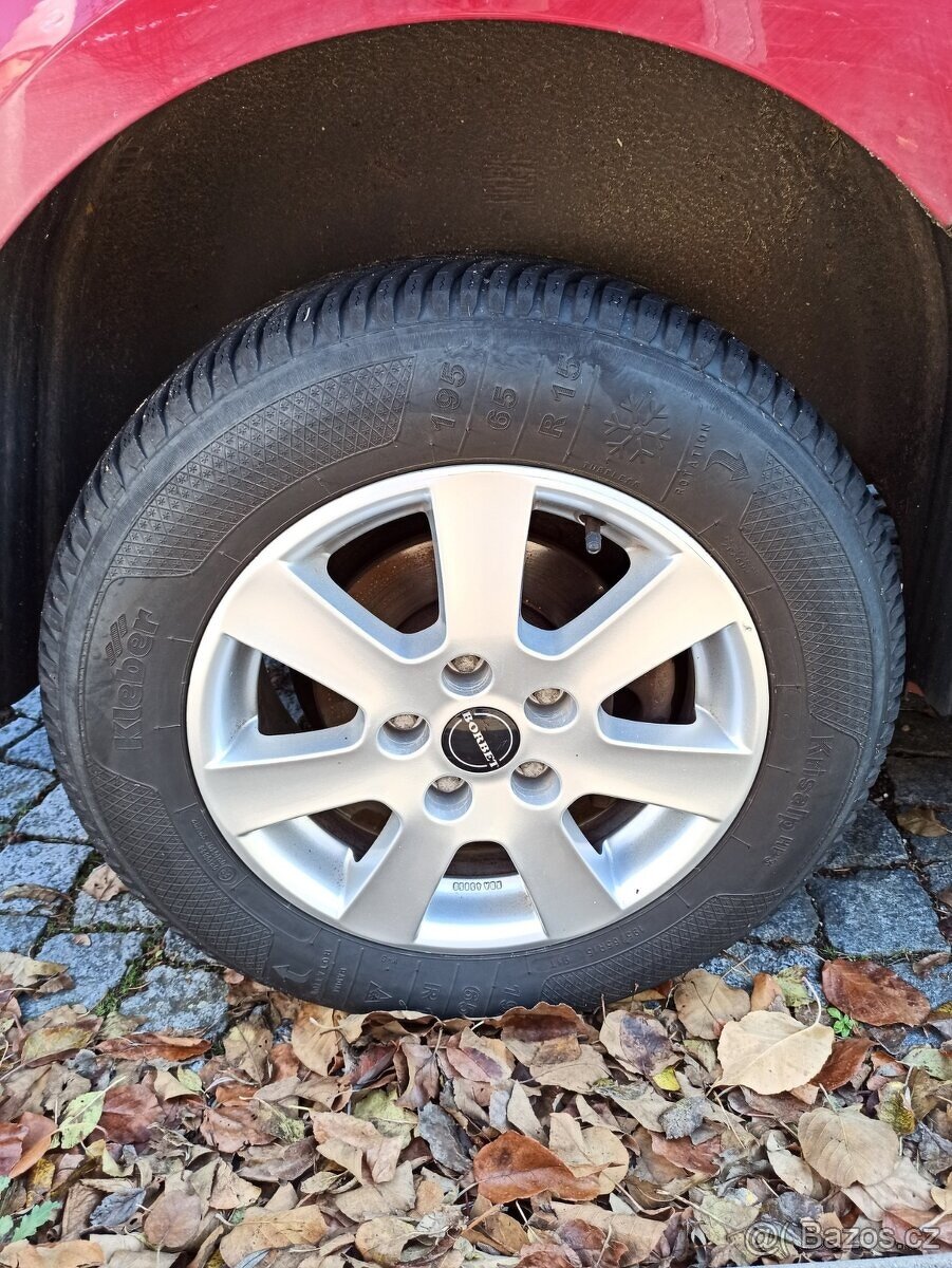 VW CADDY LIFE, 1,9 TDi, 77kW, rodinné auto - 16