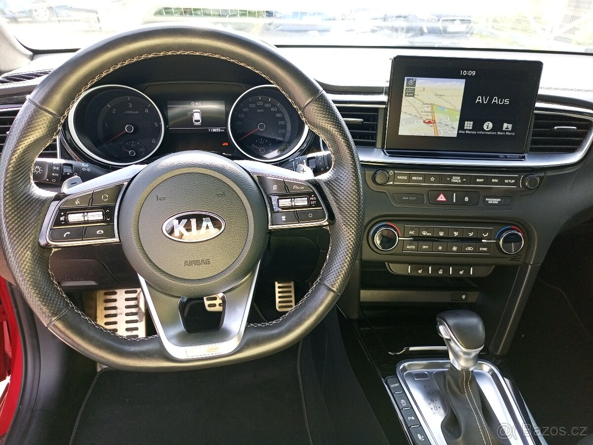 Kia ProCeed SW - GT-Line - panoramatická střecha - 16