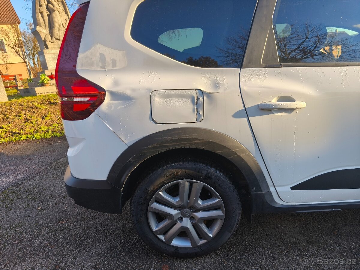 Dacia Jogger 1.0 TCe, 7 míst, 7.394 km - 16