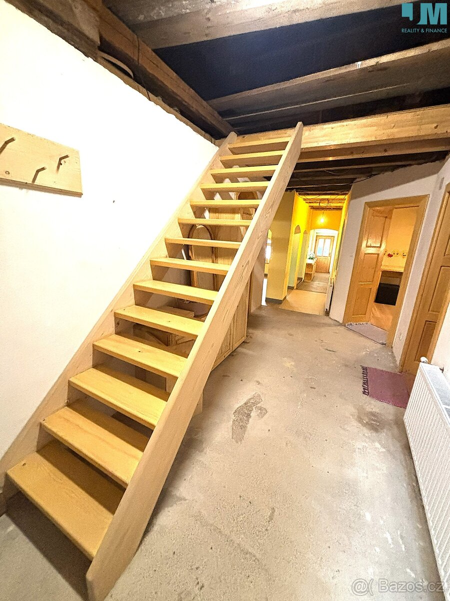 Prodej rodinného domu 250 m², Hevlín, ev.č. 01915 - 16