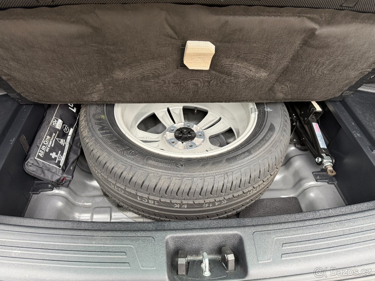 HYUNDAI iX35 1.6i 99KW 1.MAJIT,TAŽNÉ,PAR.KAMERA,VYHŘ.SEDADLA - 16