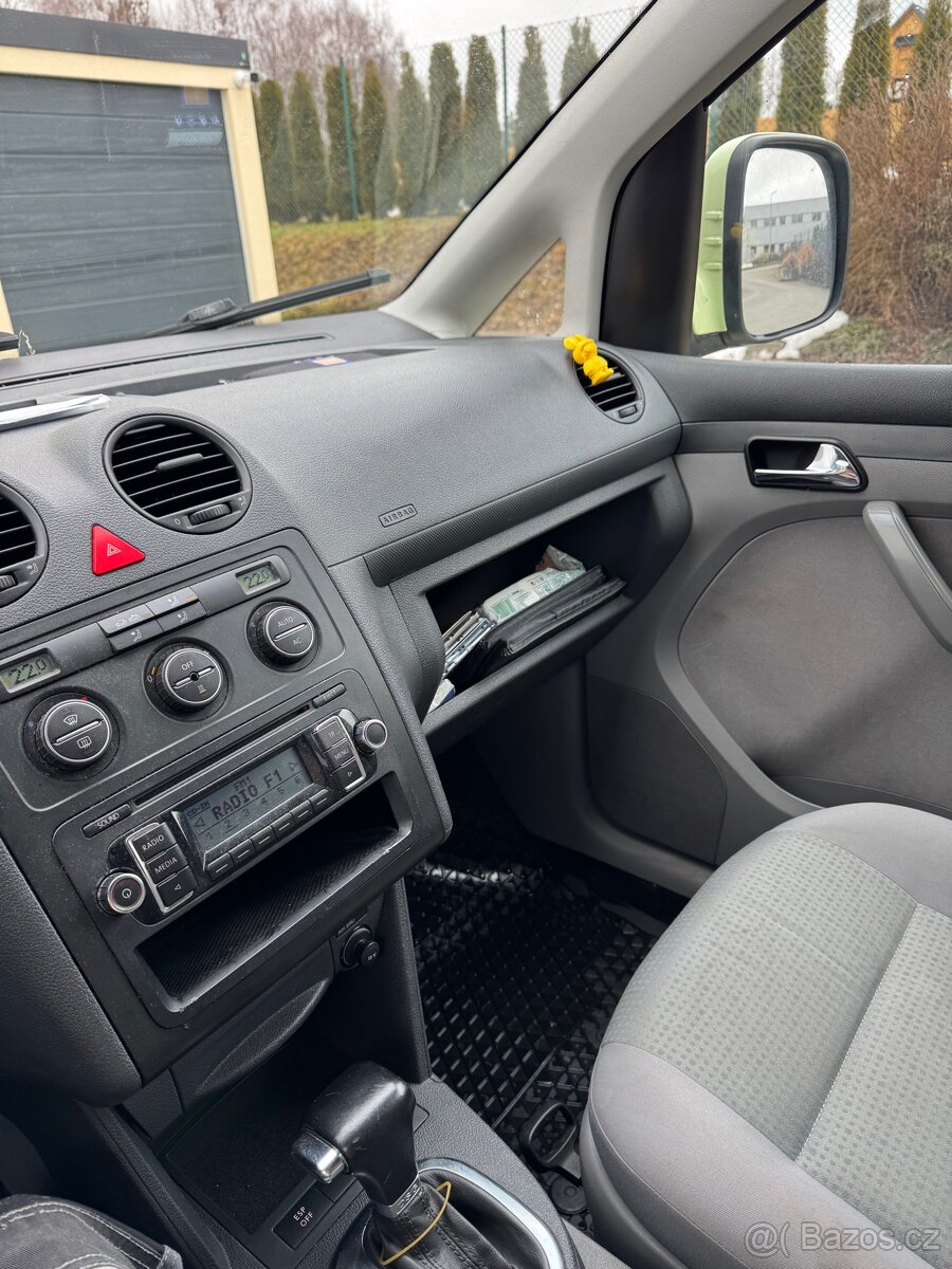 VW Caddy Maxi 1.9 TDI DSG - 16