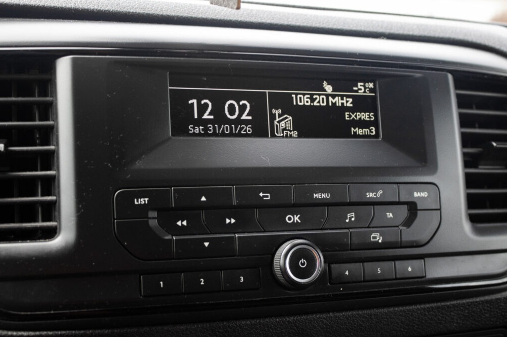 Toyota Proace 110kW (2019) - 16