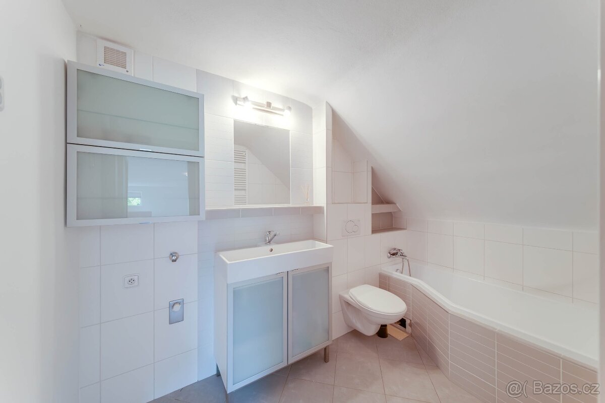 Rodinný dům 258 m² v Horních Tošanovicích - 16