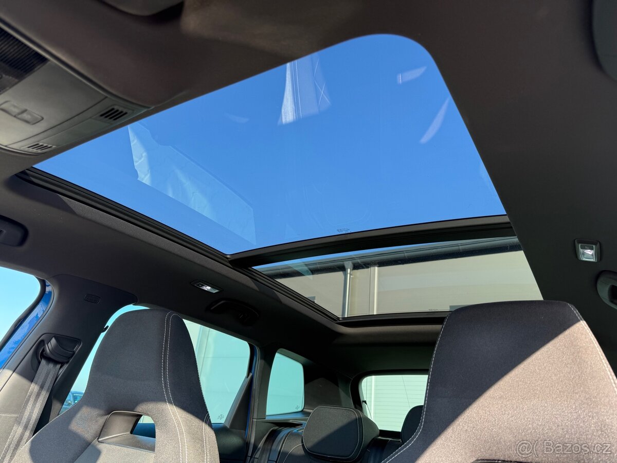 Škoda Karoq Sportline 2020 1.5 TSI 110kw DSG Tažné Panorama - 16