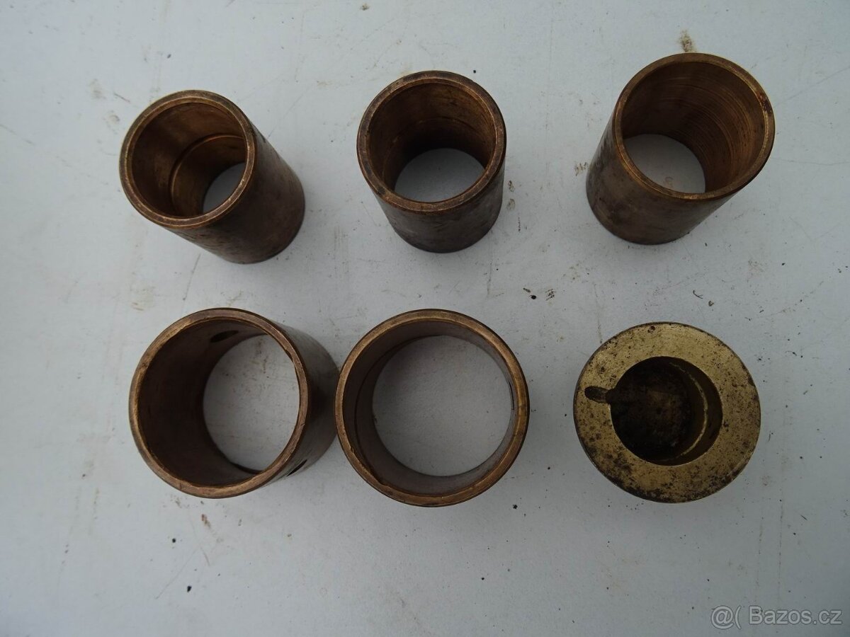 Díly na traktor Zetor . - 16