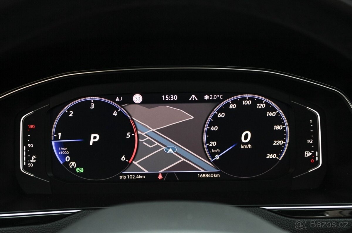 Volkswagen Passat Variant 2.0 TDI EVO Elegance DSG - 16