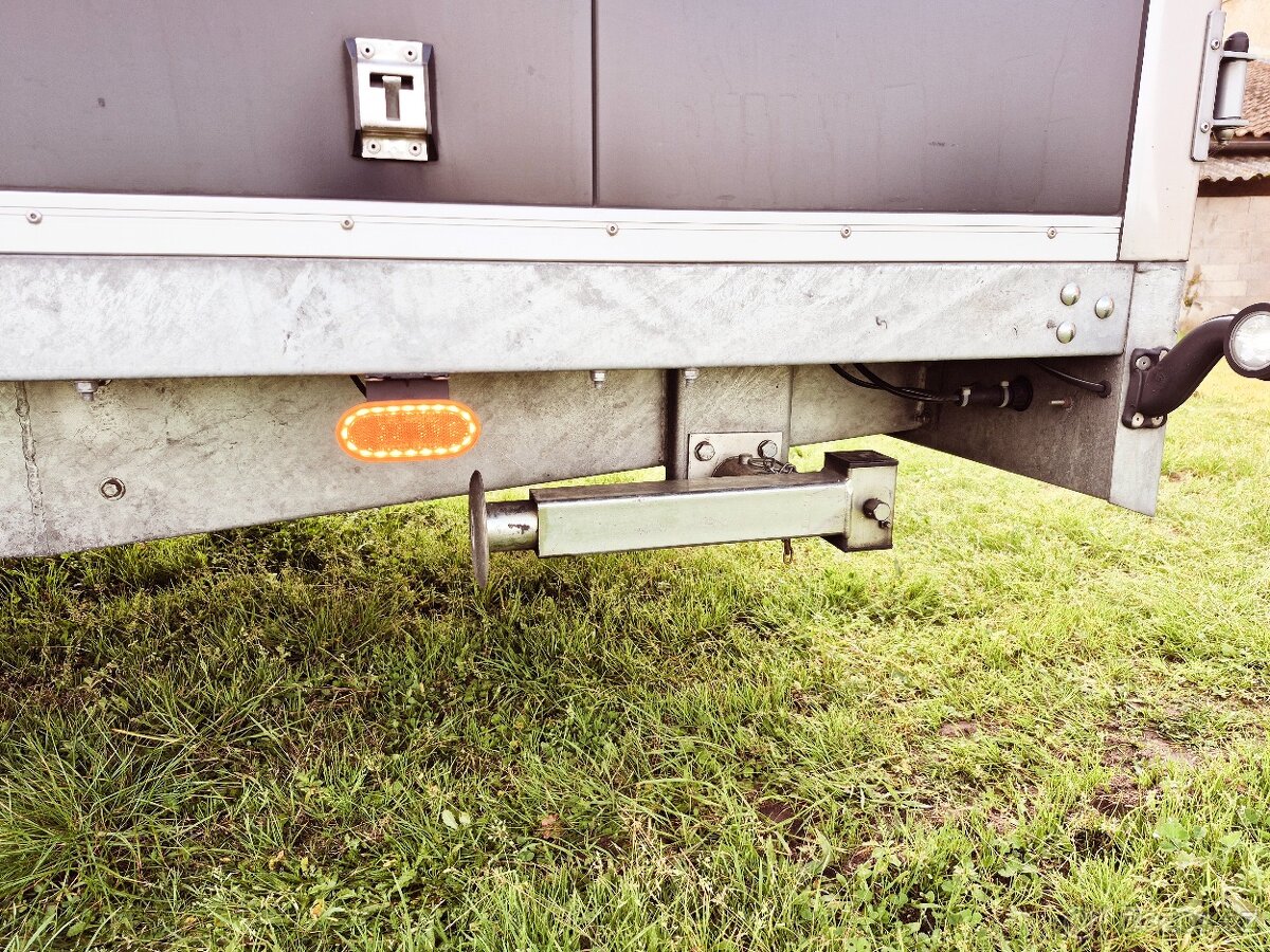 Nákladní přívěs skříň 2500kg - 16