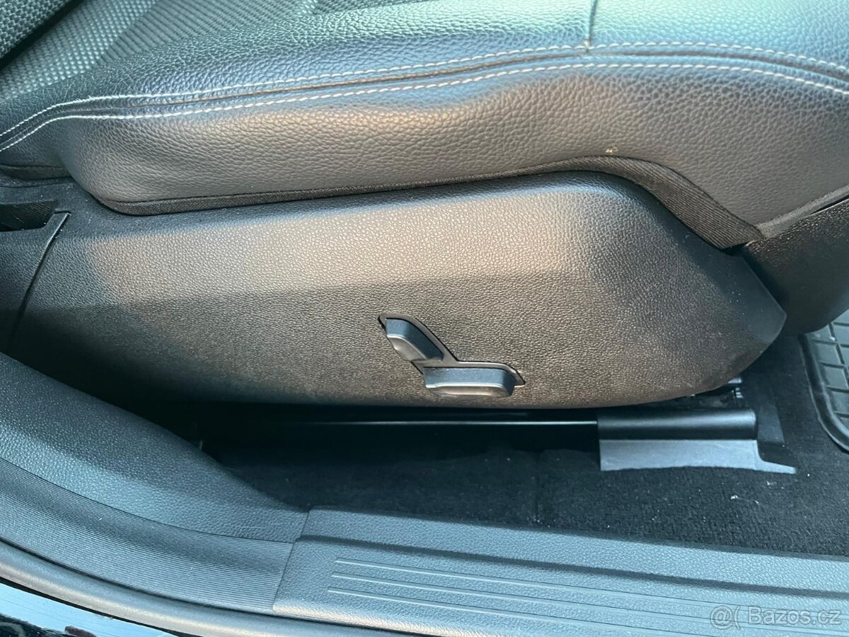 Mercedes-Benz Třídy E, Mercedes-Benz Třídy E, 250 GCI - 16