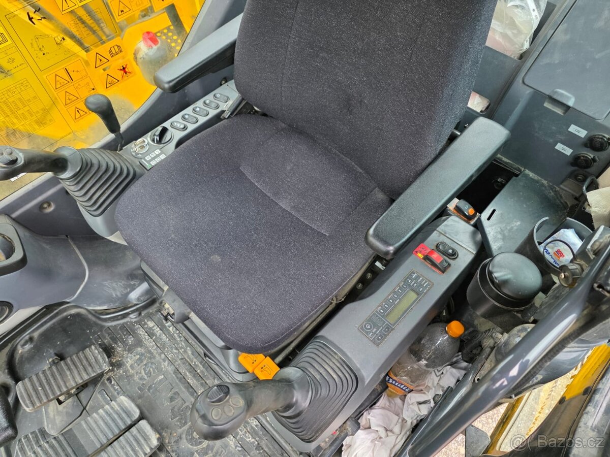 Komatsu PC138US-11E0 - Pásové rýpadlo - 16