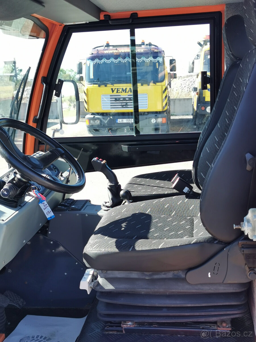 Prodám sklápěč KIEFER 1152 EURO 6 4x4 S3 zimní údržba - 16