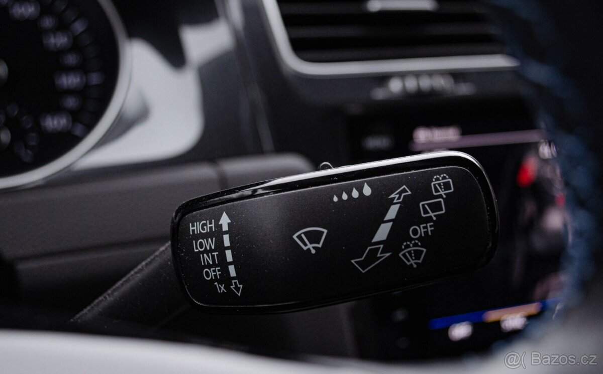 Volkswagen Golf e - 16