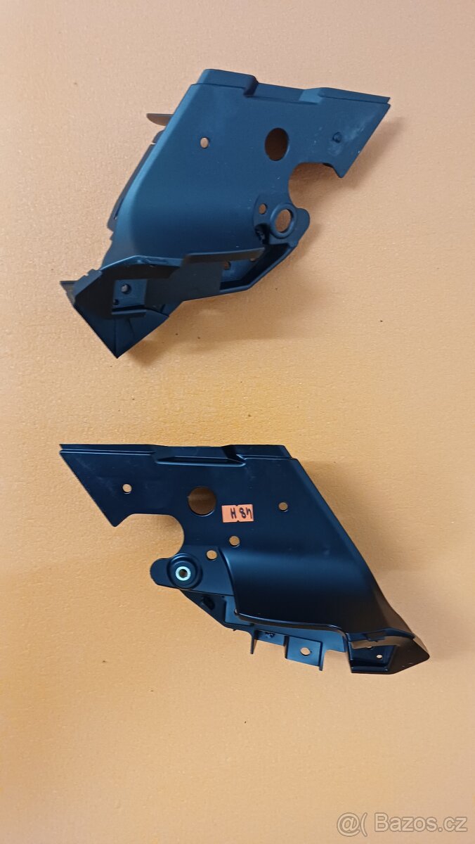 Yamaha MT-10 SP - nádrž - 16